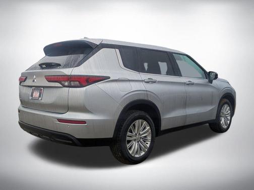 2024 Mitsubishi Outlander ES 2.5 2WD