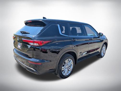 2024 Mitsubishi Outlander ES 2.5 2WD
