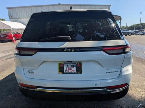 2023 Jeep Grand Cherokee Laredo