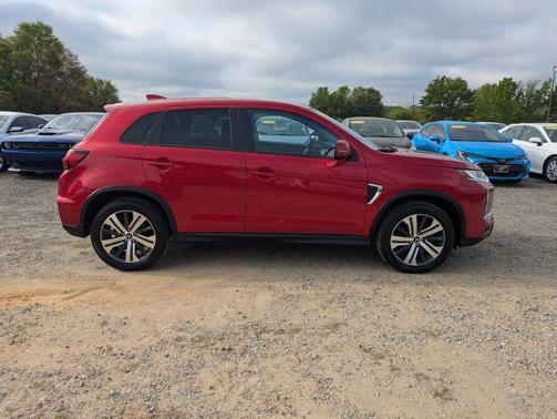 2024 Mitsubishi Outlander Sport SE