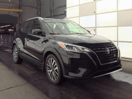2022 Nissan Kicks SV