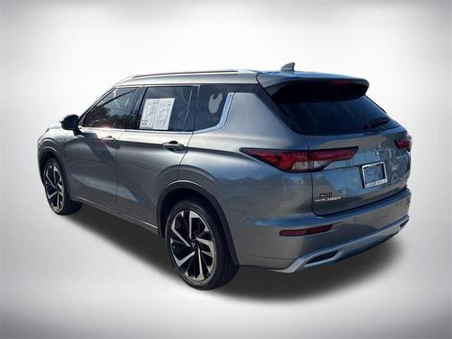 2023 Mitsubishi Outlander SEL 2.5 2WD