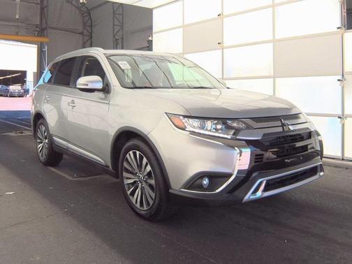 2020 Mitsubishi Outlander SEL