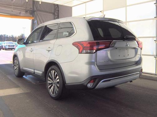 2020 Mitsubishi Outlander SEL