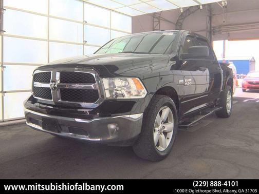 Diamond Black Crystal Pearlcoat 2021 RAM 1500 Tradesman