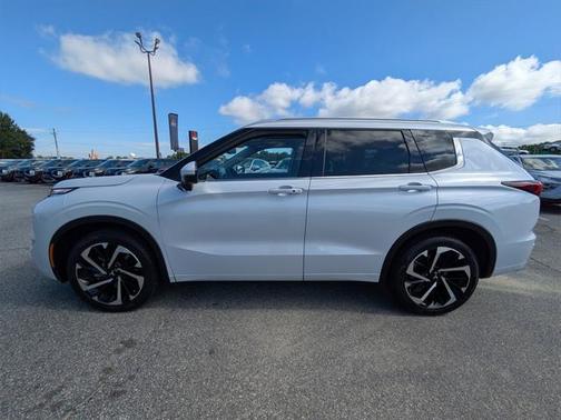 2023 Mitsubishi Outlander SEL 2.5 2WD