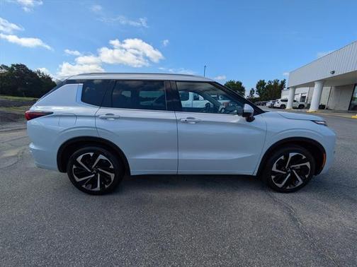 2023 Mitsubishi Outlander SEL 2.5 2WD