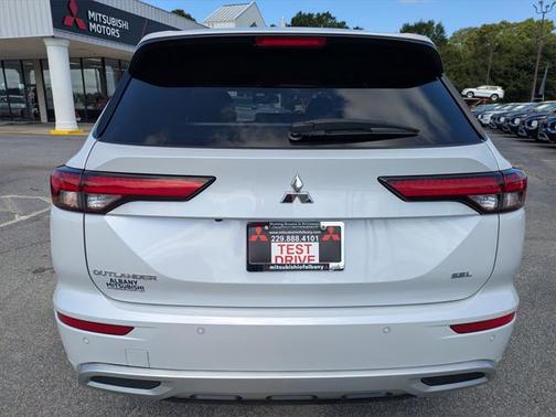 2023 Mitsubishi Outlander SEL 2.5 2WD