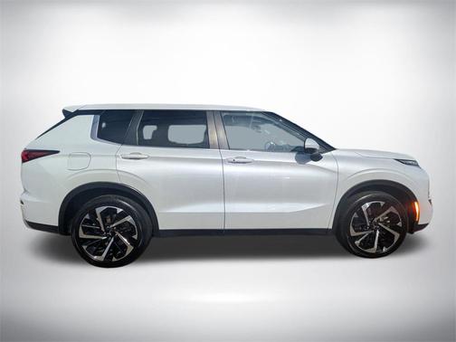 2024 Mitsubishi Outlander SE 2.5 2WD