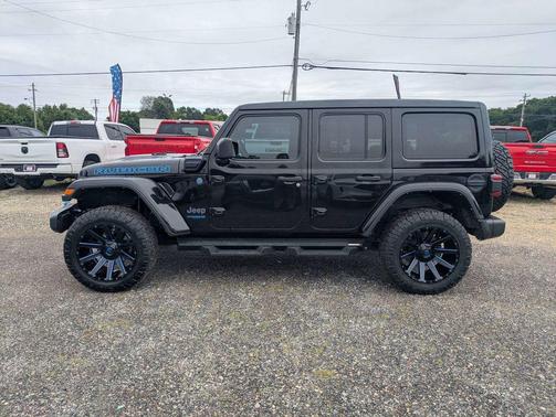 Black Clearcoat 2021 Jeep Wrangler Unlimited 4xe Rubicon