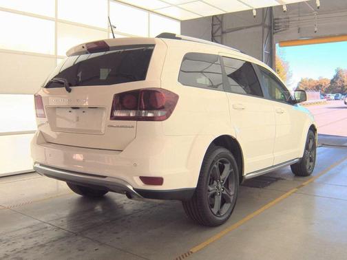 2020 Dodge Journey Crossroad