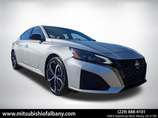 2024 Nissan Altima SR FWD