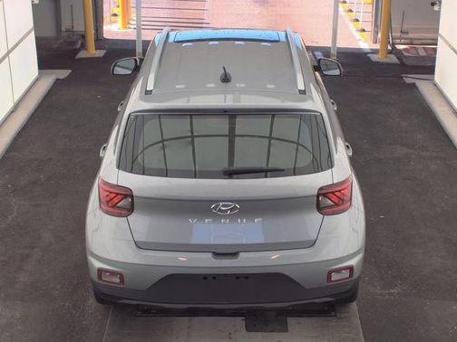 Shimmering Silver 2025 Hyundai VENUE SEL