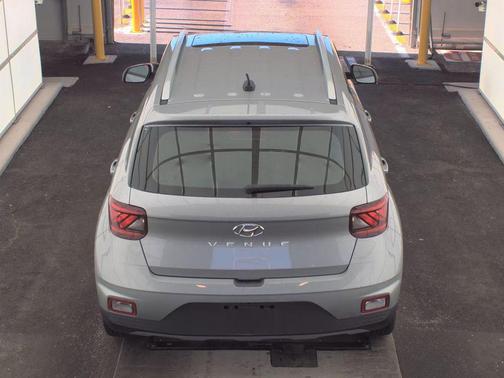 Shimmering Silver 2025 Hyundai VENUE SEL