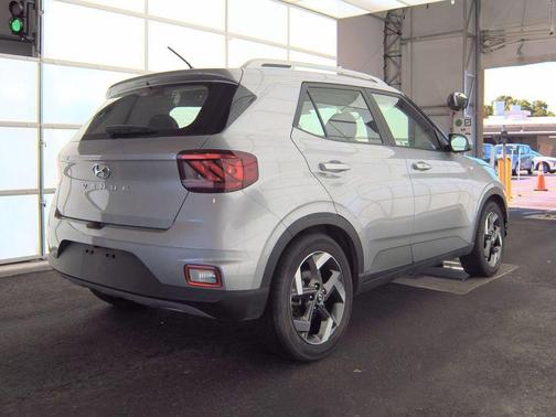 Shimmering Silver 2025 Hyundai VENUE SEL
