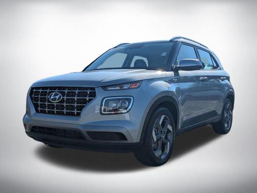 Shimmering Silver 2025 Hyundai VENUE SEL