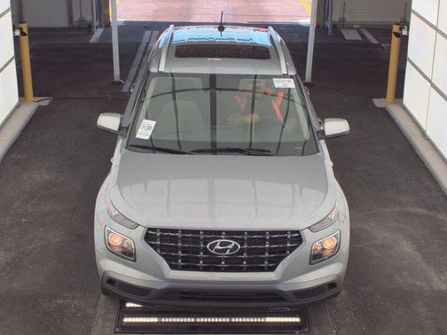 Shimmering Silver 2025 Hyundai VENUE SEL