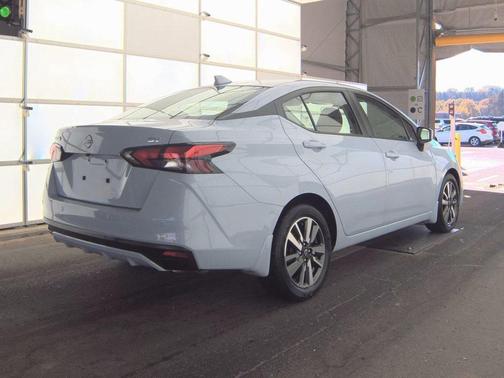 2024 Nissan Versa 1.6 SV