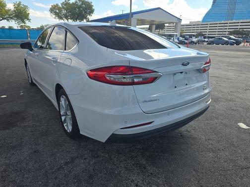 2020 Ford Fusion Hybrid SE