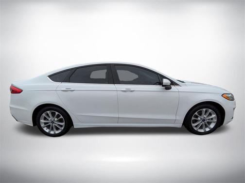 2020 Ford Fusion Hybrid SE