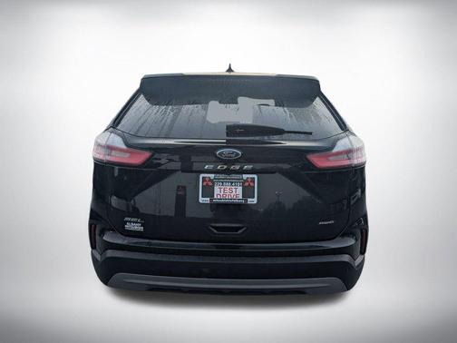 Black Metallic 2024 Ford Edge SEL
