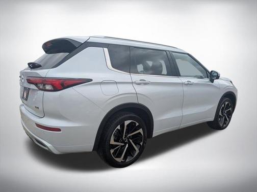 2022 Mitsubishi Outlander SEL 2.5 2WD