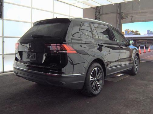 2024 Volkswagen Tiguan 2.0T Wolfsburg Edition