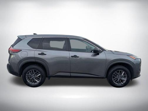 Gun Metallic 2023 Nissan Rogue S