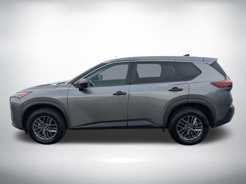 Gun Metallic 2023 Nissan Rogue S