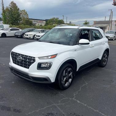 2021 Hyundai VENUE SEL