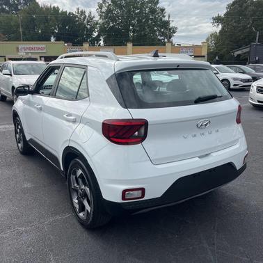 2021 Hyundai VENUE SEL