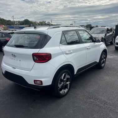 2021 Hyundai VENUE SEL