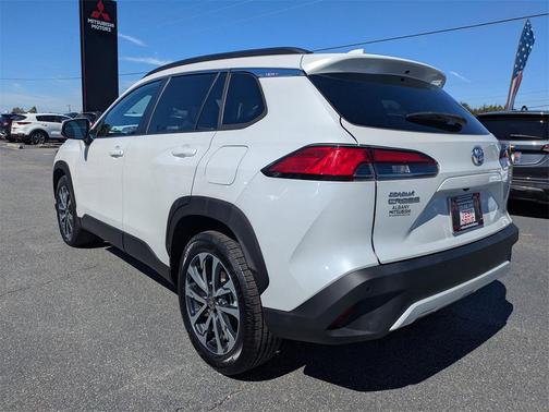 2022 Toyota Corolla Cross XLE