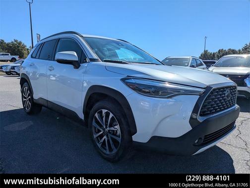 2022 Toyota Corolla Cross XLE