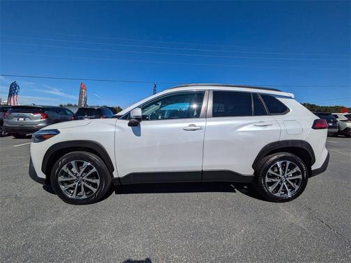 2022 Toyota Corolla Cross XLE