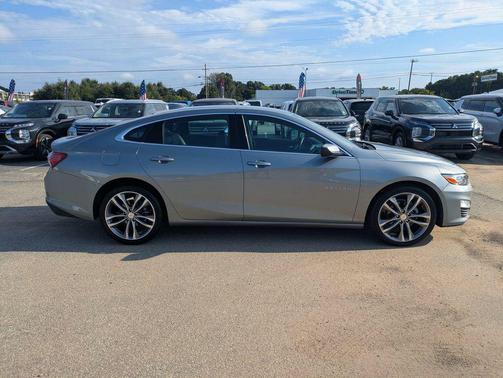 Sterling Gray Metallic 2024 Chevrolet Malibu FWD 2LT