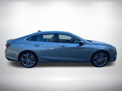 Sterling Gray Metallic 2024 Chevrolet Malibu FWD 2LT