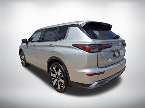 2025 Mitsubishi Outlander SE 2.5 2WD