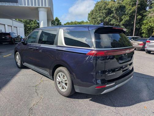 Deep Chroma Blue 2024 Kia Carnival LX