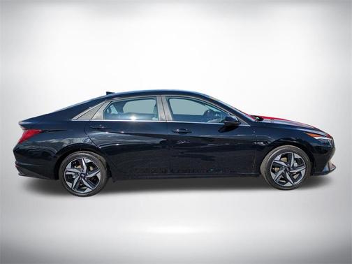 2023 Hyundai ELANTRA HEV Limited