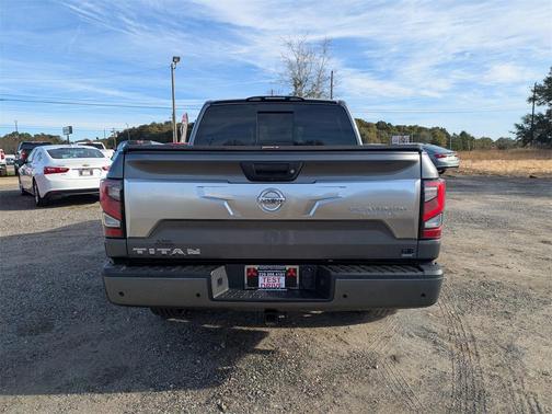 2021 Nissan Titan Platinum Reserve