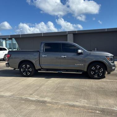 2021 Nissan Titan Platinum Reserve