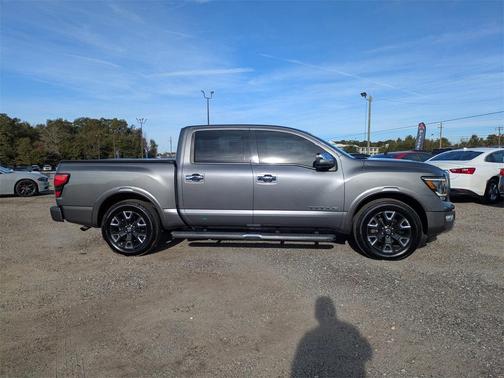 2021 Nissan Titan Platinum Reserve