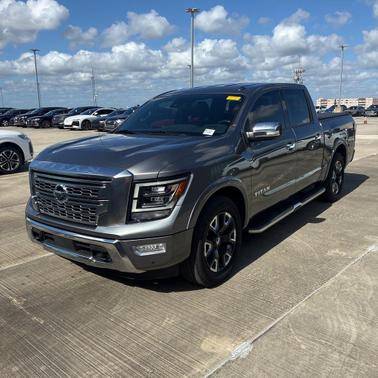 2021 Nissan Titan Platinum Reserve