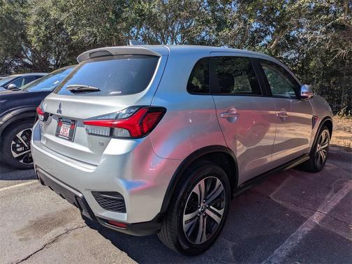 2024 Mitsubishi Outlander Sport SE