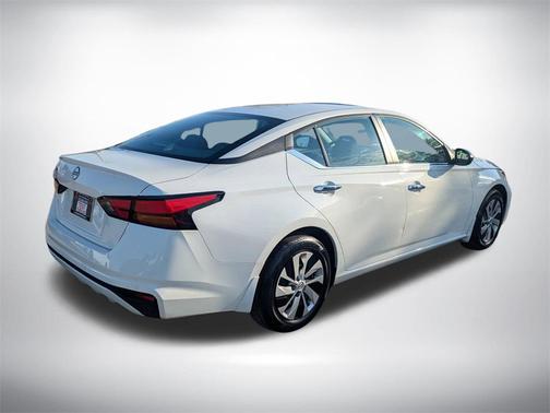 2024 Nissan Altima S FWD