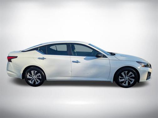 2024 Nissan Altima S FWD