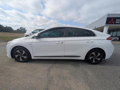 2019 Hyundai IONIQ Hybrid SEL