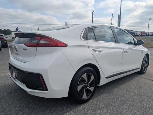 2019 Hyundai IONIQ Hybrid SEL