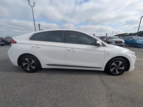 2019 Hyundai IONIQ Hybrid SEL